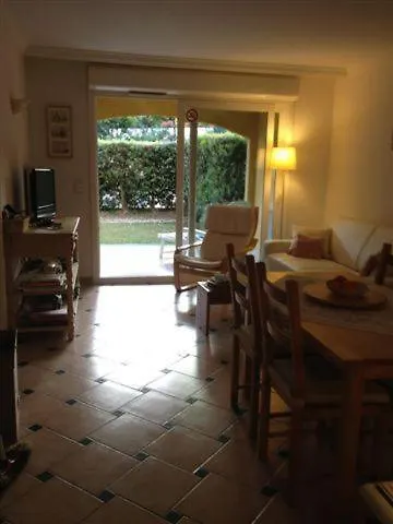 Apartment Les Lavandiers Appartement Renove Totale Avec Climatisation Cavalaire-sur-Mer